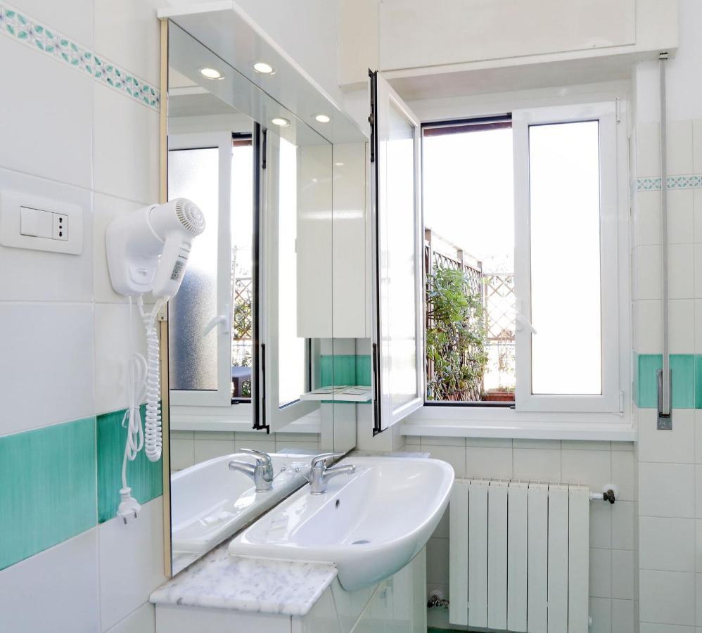 Holiday Rental St Peter'S Area Apartment
